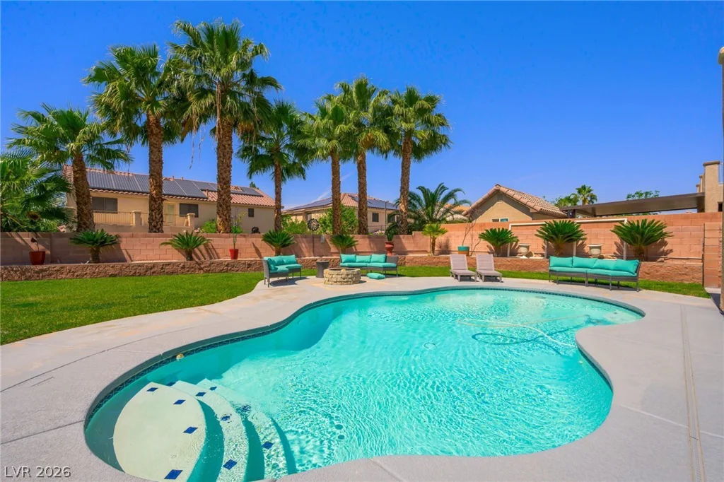 453 Mountain Villa, Las Vegas, NV 89110