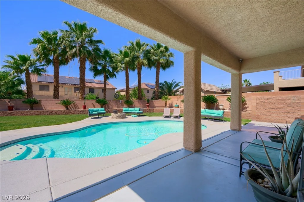 453 Mountain Villa, Las Vegas, NV 89110