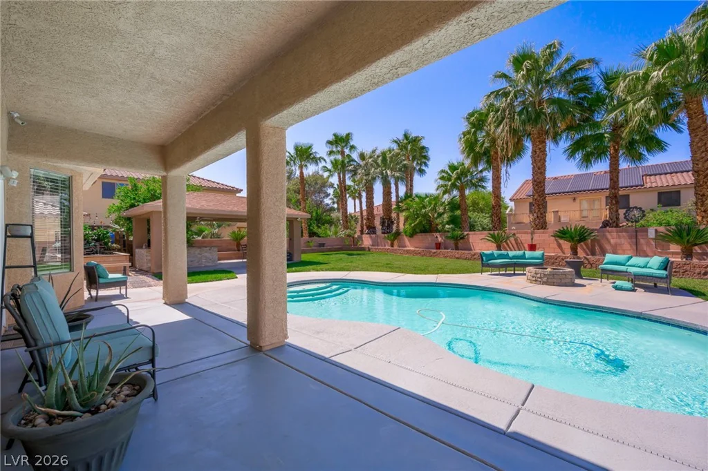 453 Mountain Villa, Las Vegas, NV 89110
