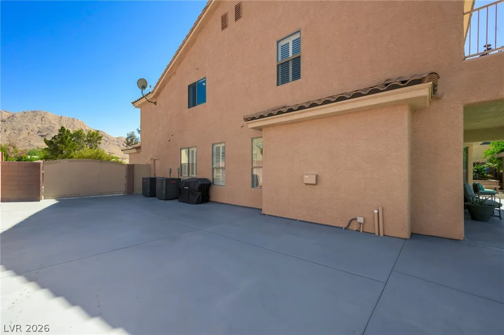 453 Mountain Villa, Las Vegas, NV 89110
