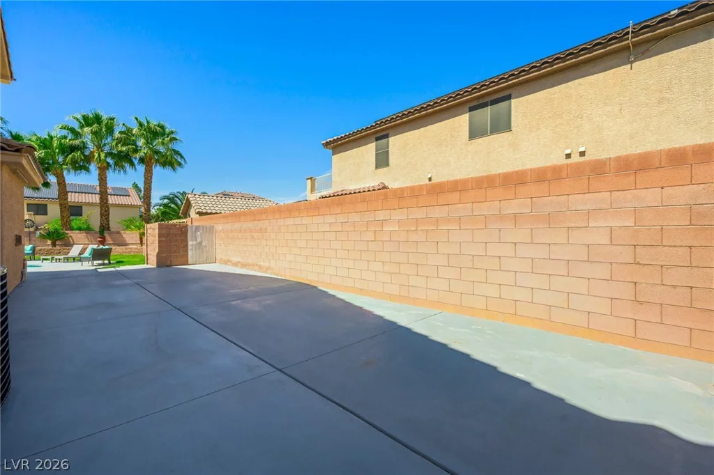 453 Mountain Villa, Las Vegas, NV 89110