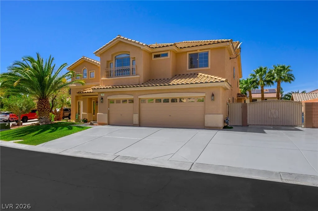 453 Mountain Villa, Las Vegas, NV 89110