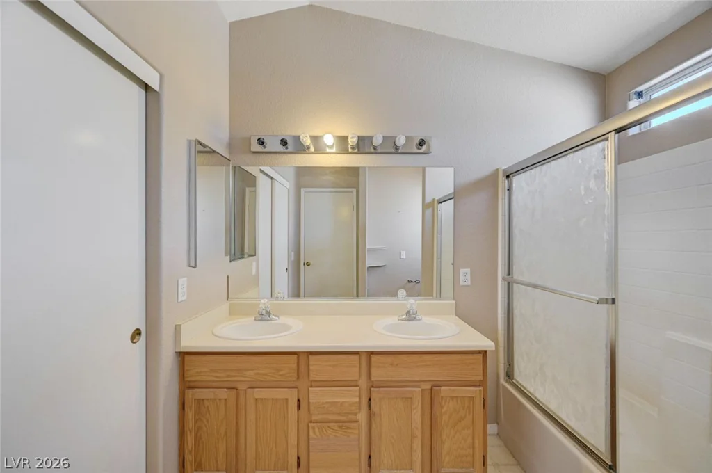 9124 Green Frost, Las Vegas, NV 89129