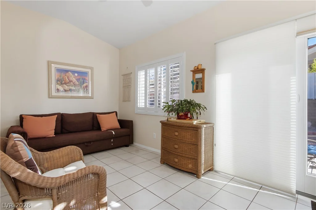 10109 Keysborough, Las Vegas, NV 89134