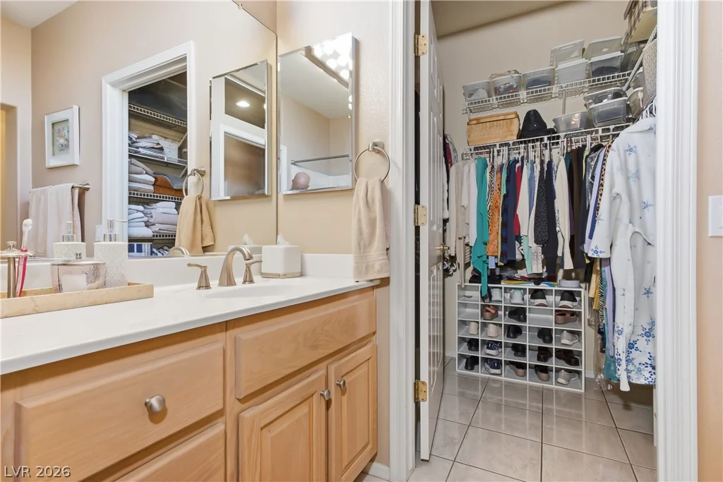 10109 Keysborough, Las Vegas, NV 89134
