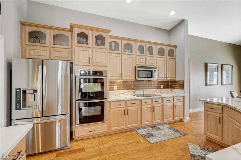 5669 Victoria Regina, Las Vegas, NV 89139