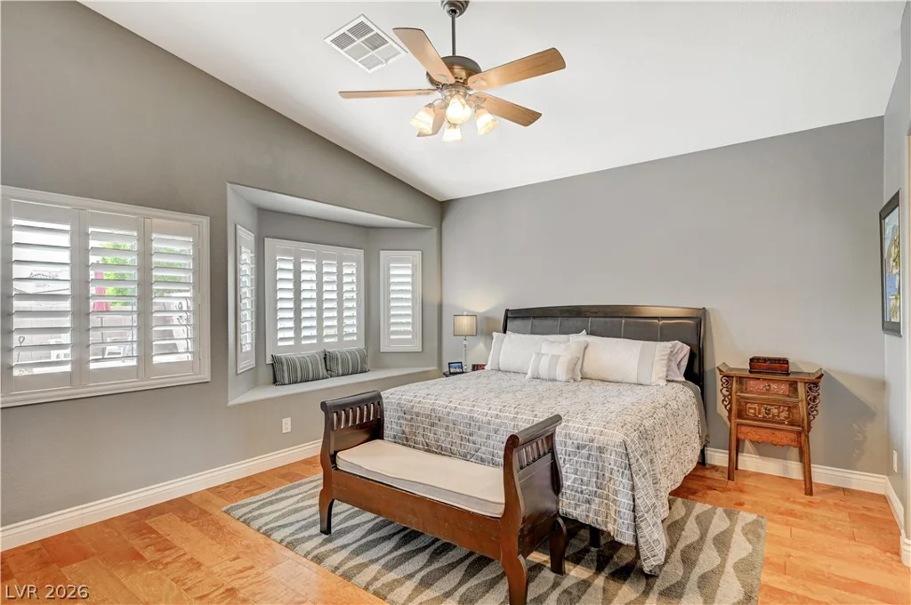5669 Victoria Regina, Las Vegas, NV 89139