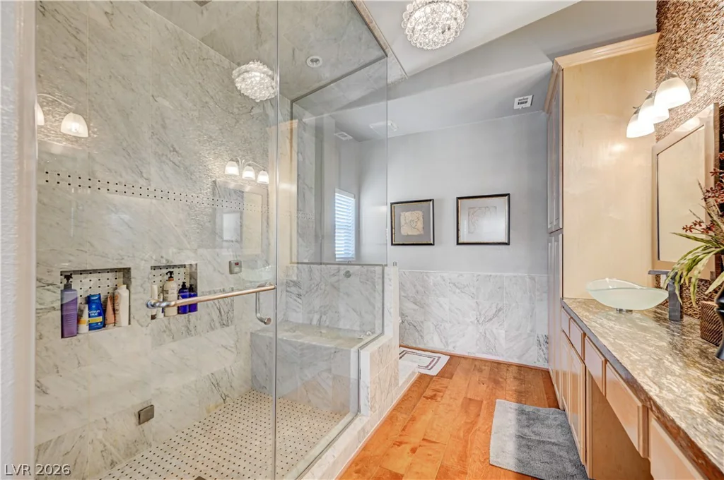 5669 Victoria Regina, Las Vegas, NV 89139