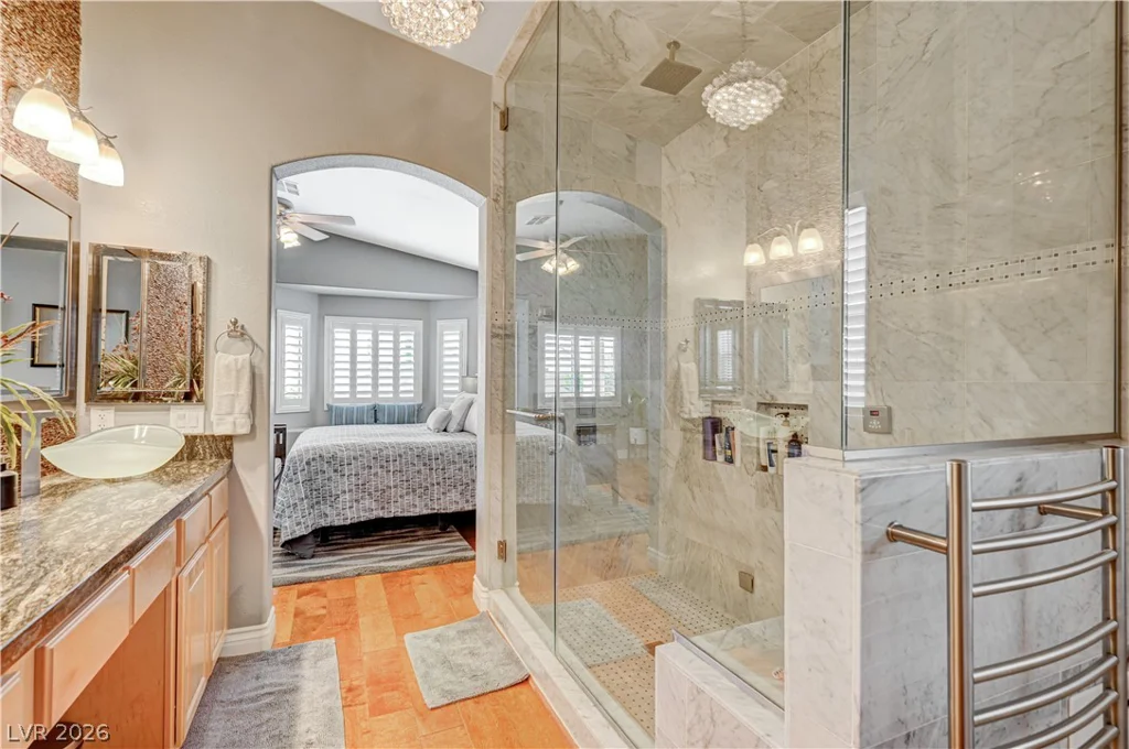 5669 Victoria Regina, Las Vegas, NV 89139