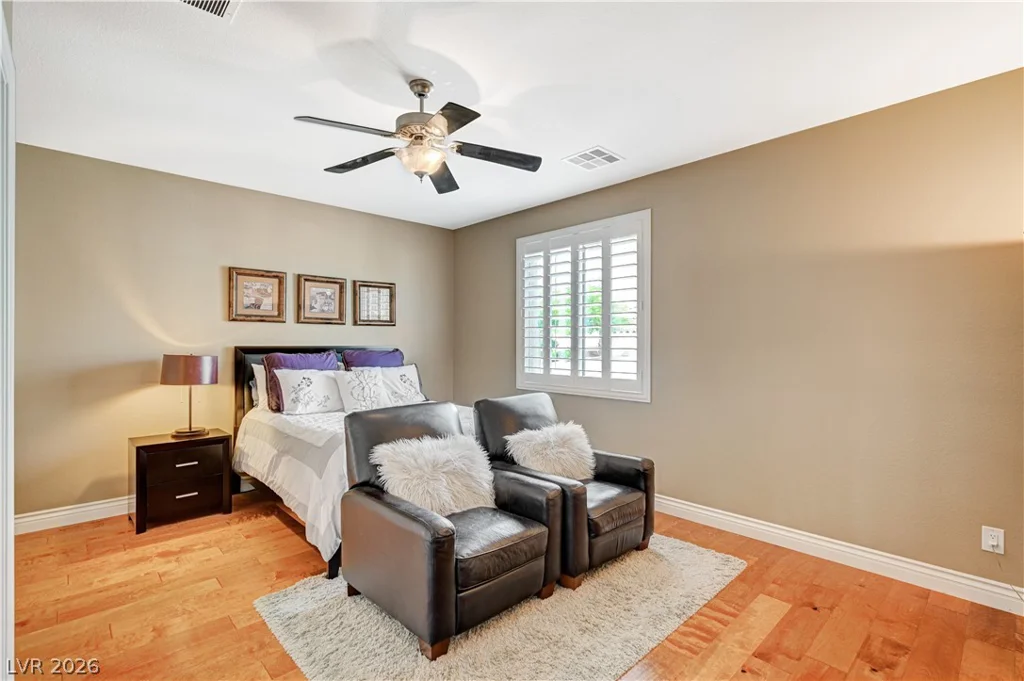 5669 Victoria Regina, Las Vegas, NV 89139