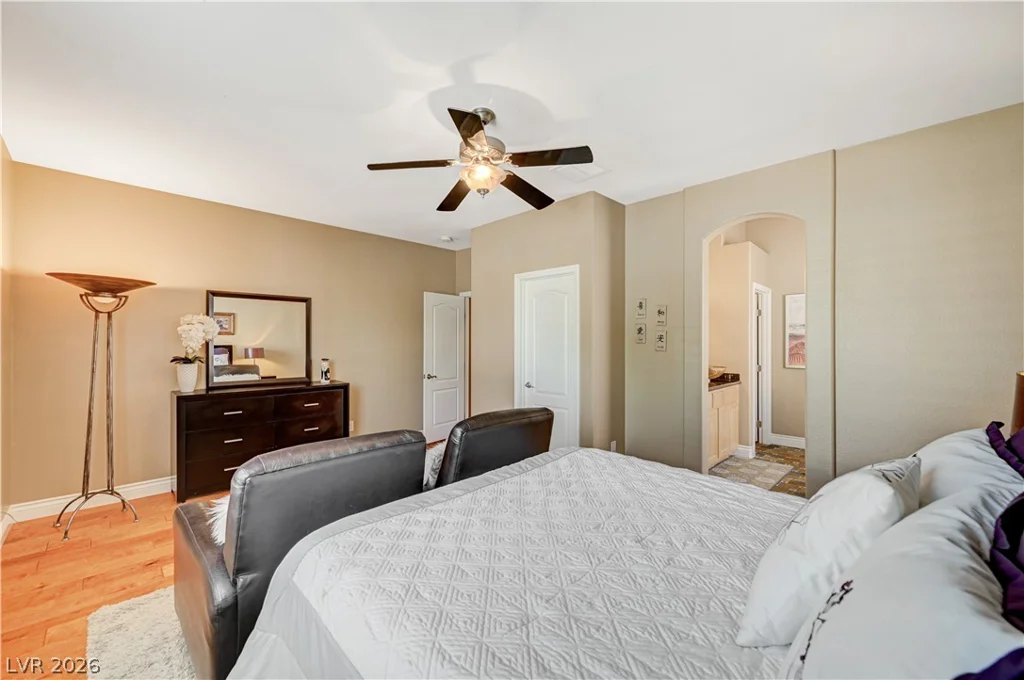 5669 Victoria Regina, Las Vegas, NV 89139