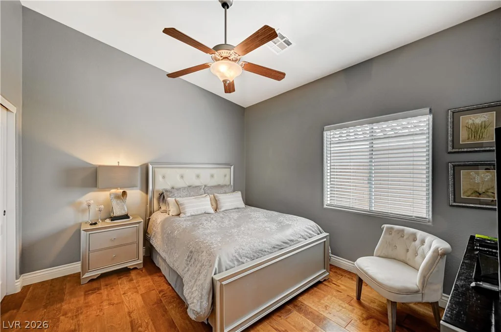 5669 Victoria Regina, Las Vegas, NV 89139