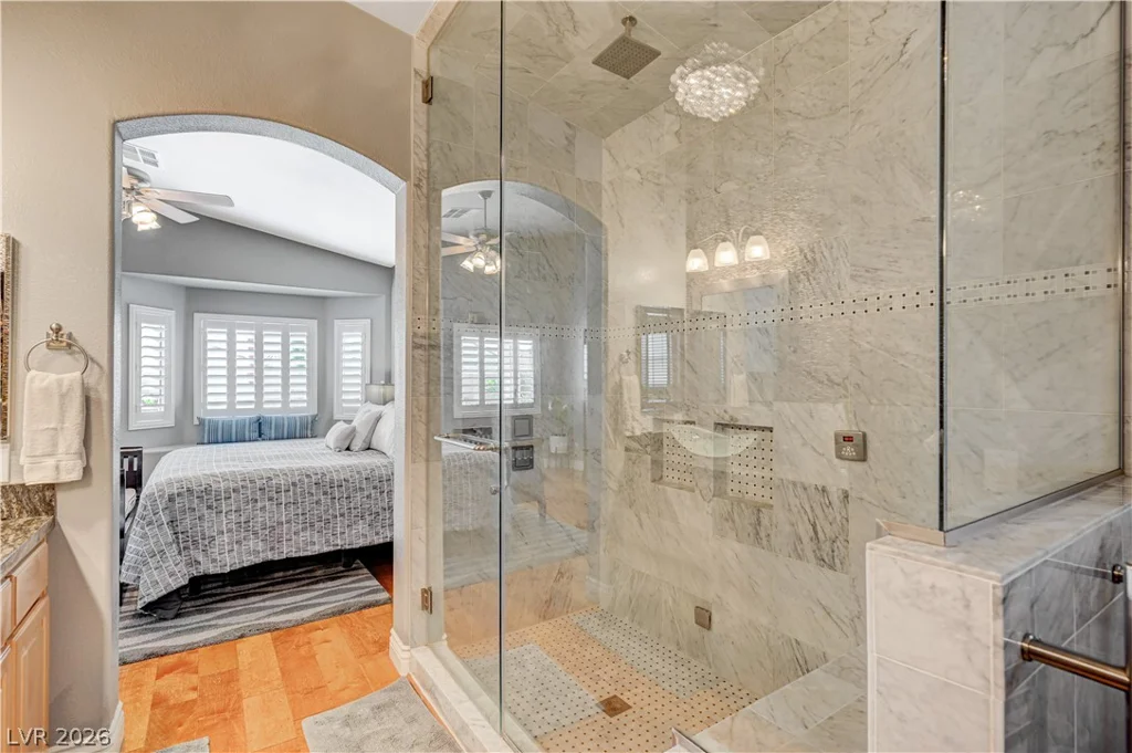 5669 Victoria Regina, Las Vegas, NV 89139
