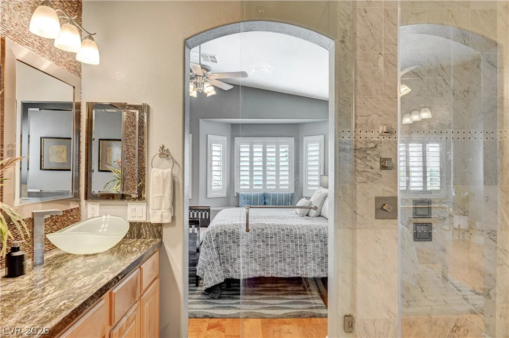 5669 Victoria Regina, Las Vegas, NV 89139