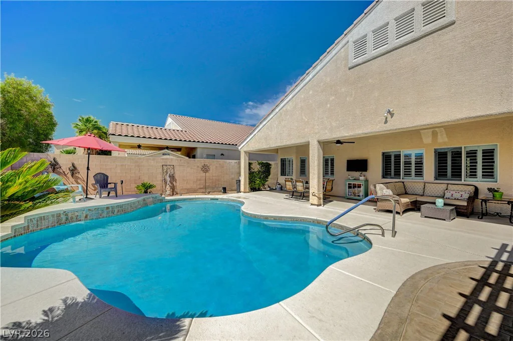 5669 Victoria Regina, Las Vegas, NV 89139