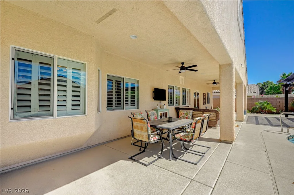 5669 Victoria Regina, Las Vegas, NV 89139