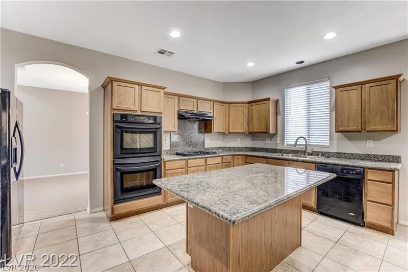 3390 Cupecoy Point, Las Vegas, NV 89141
