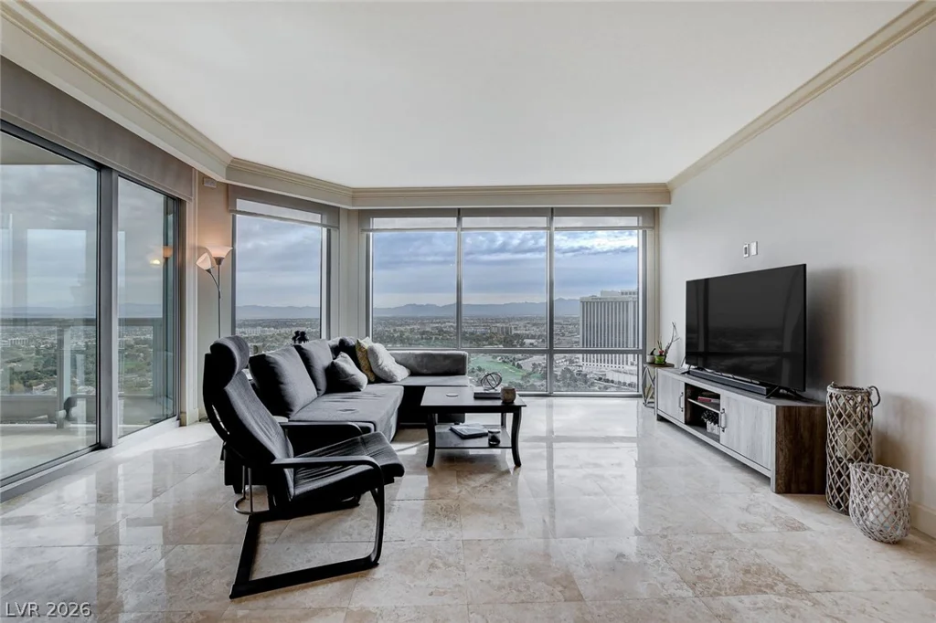 322 Karen, Las Vegas, NV 89109