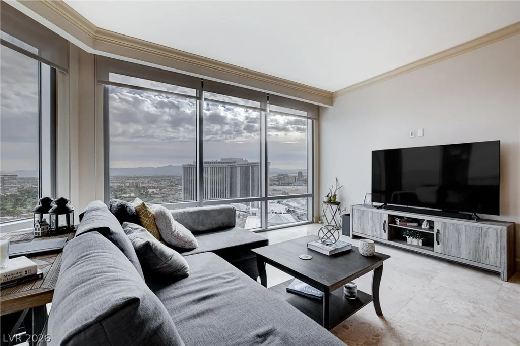 322 Karen, Las Vegas, NV 89109