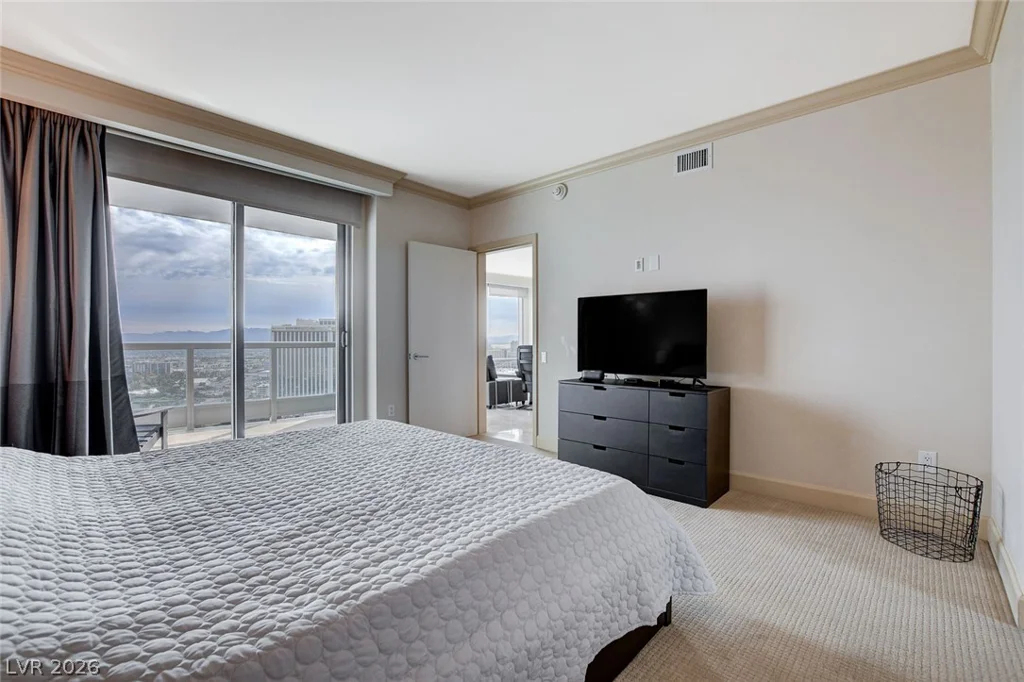 322 Karen, Las Vegas, NV 89109