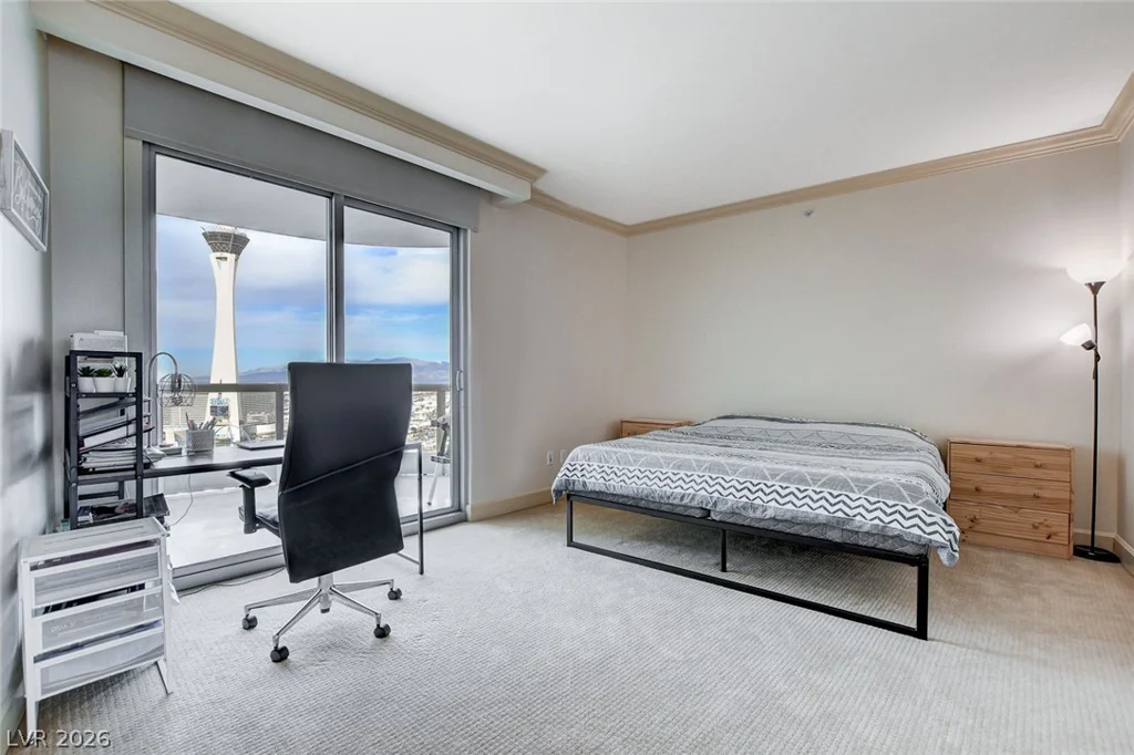 322 Karen, Las Vegas, NV 89109
