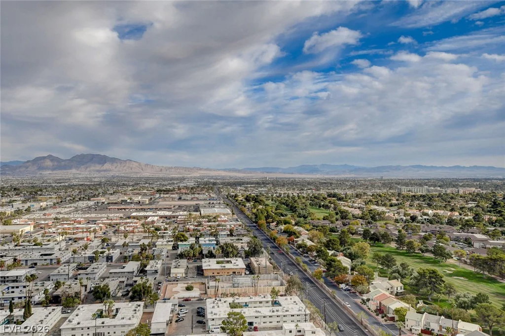 322 Karen, Las Vegas, NV 89109