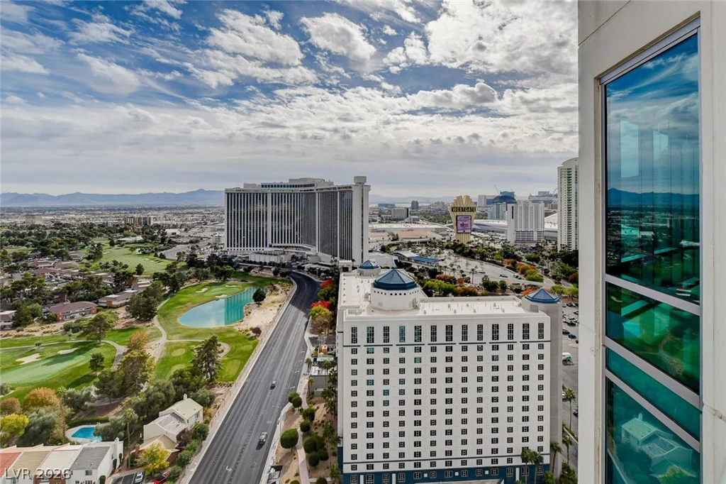 322 Karen, Las Vegas, NV 89109