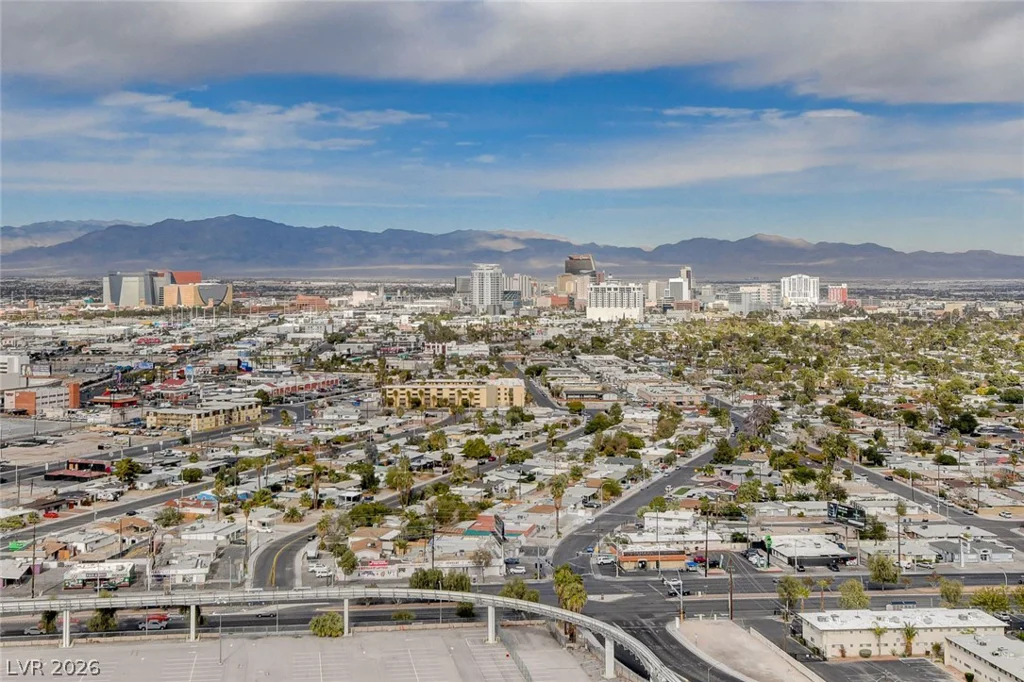 322 Karen, Las Vegas, NV 89109