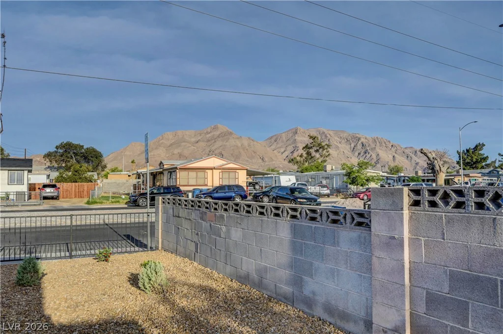 2353 Toiyabe, Las Vegas, NV 89156
