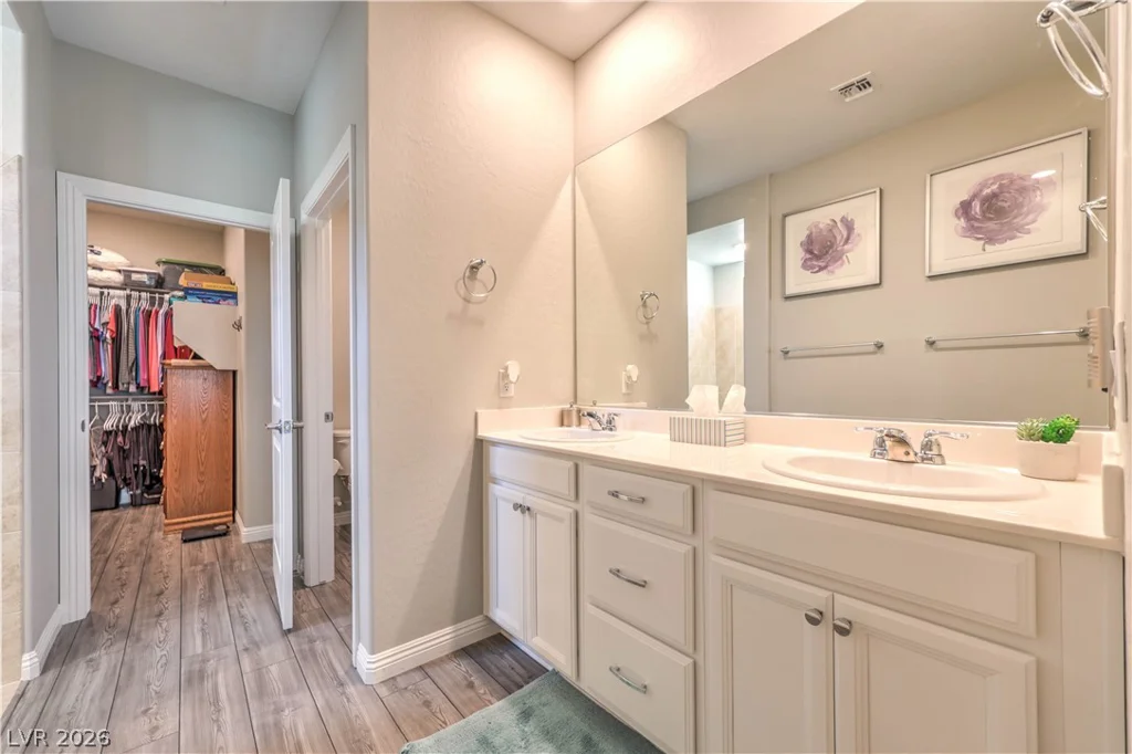 2404 Elmont, North Las Vegas, NV 89086