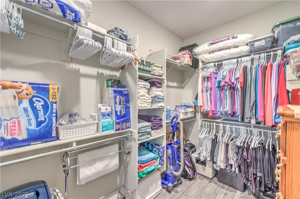 2404 Elmont, North Las Vegas, NV 89086