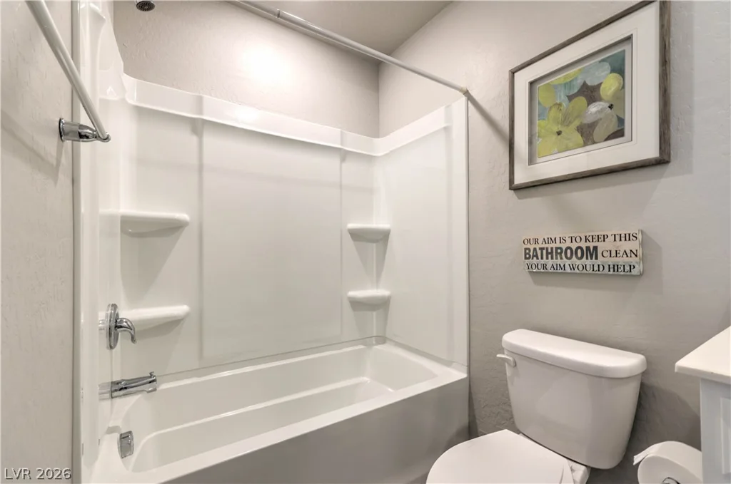 2404 Elmont, North Las Vegas, NV 89086