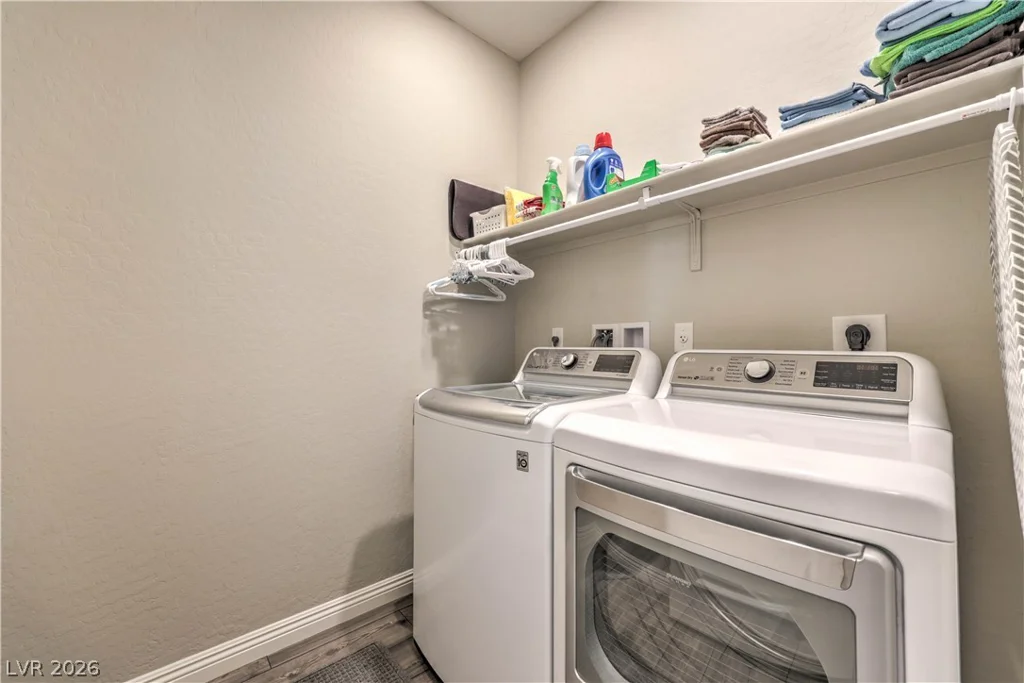2404 Elmont, North Las Vegas, NV 89086