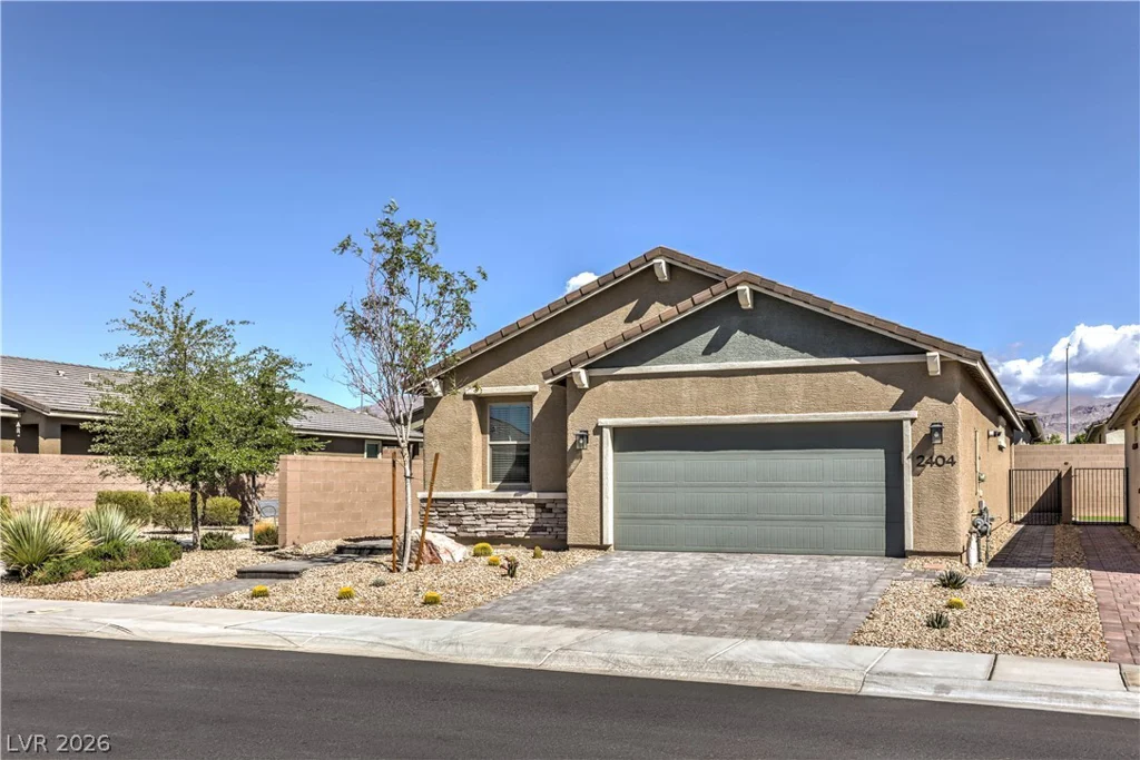 2404 Elmont, North Las Vegas, NV 89086