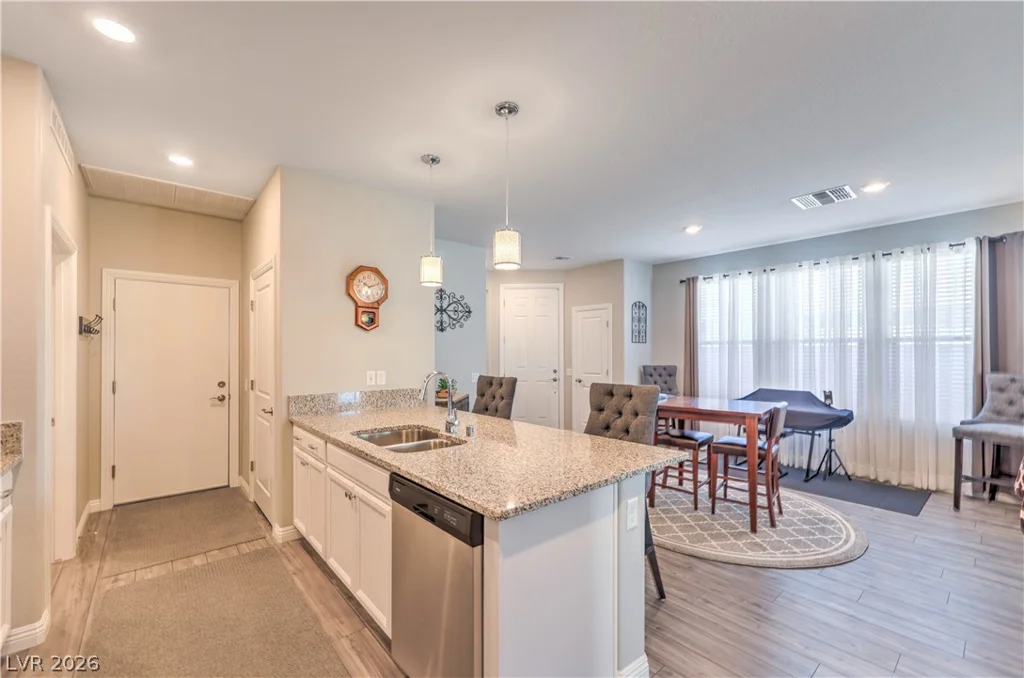 2404 Elmont, North Las Vegas, NV 89086