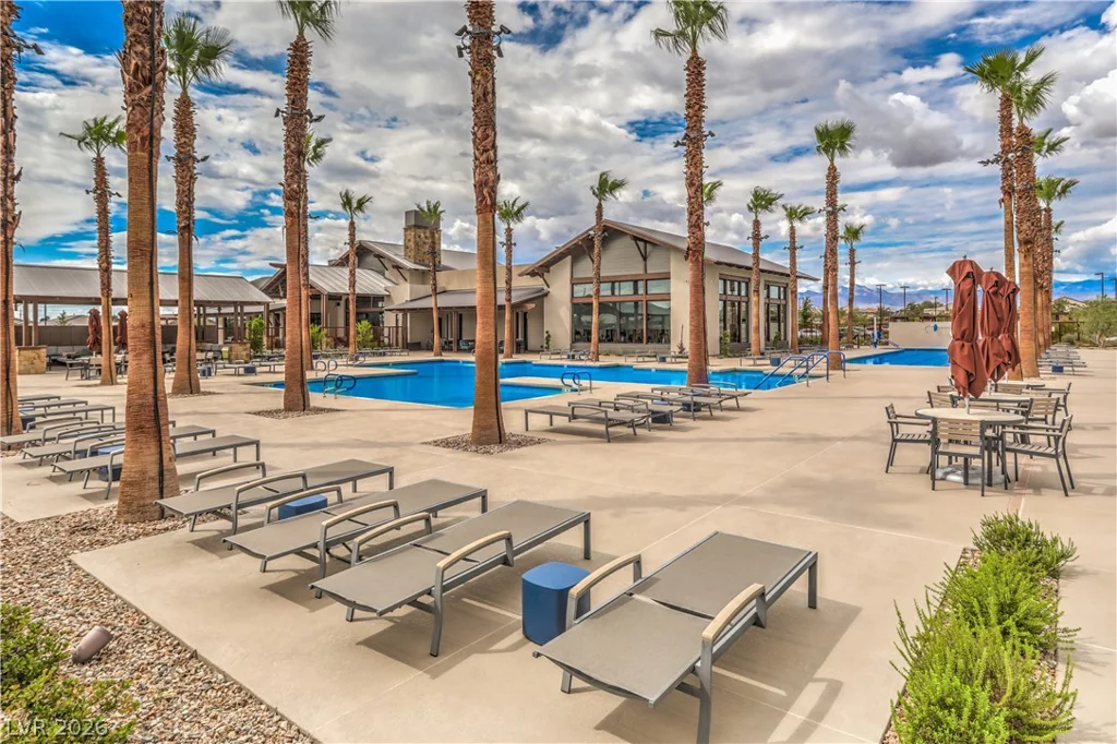 2404 Elmont, North Las Vegas, NV 89086