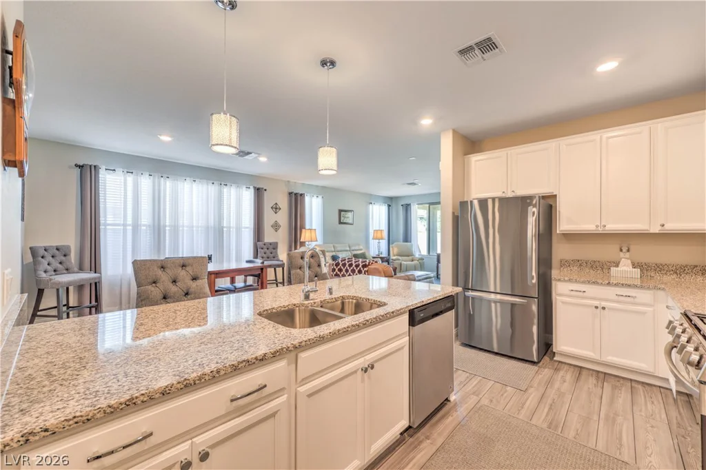 2404 Elmont, North Las Vegas, NV 89086