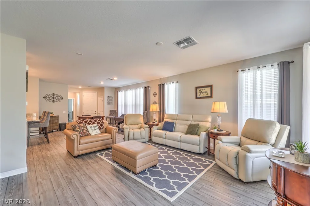 2404 Elmont, North Las Vegas, NV 89086