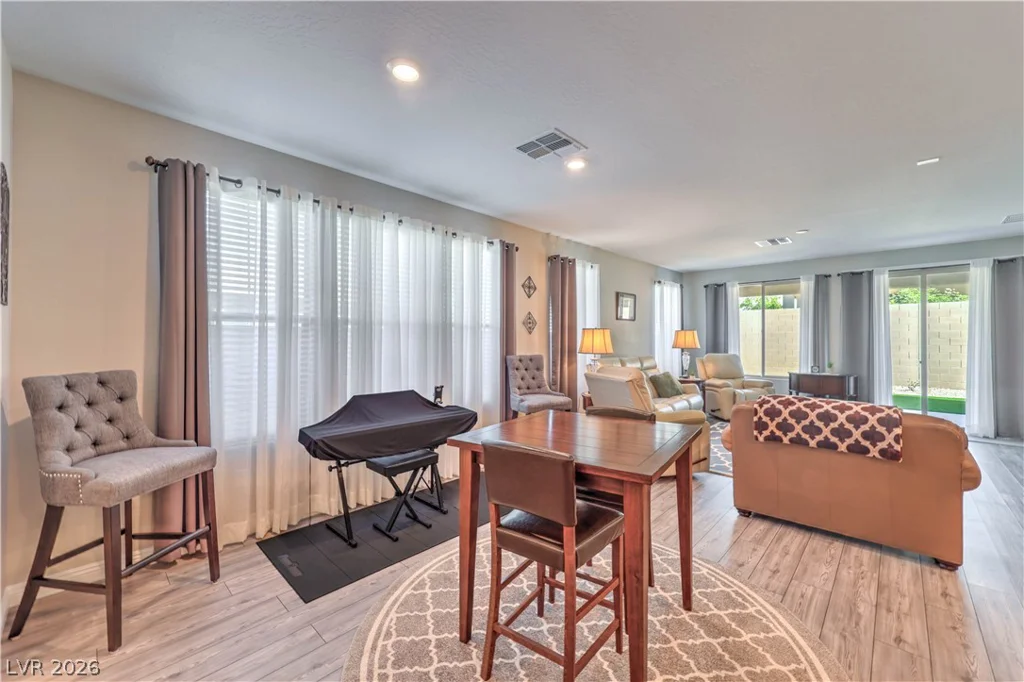2404 Elmont, North Las Vegas, NV 89086