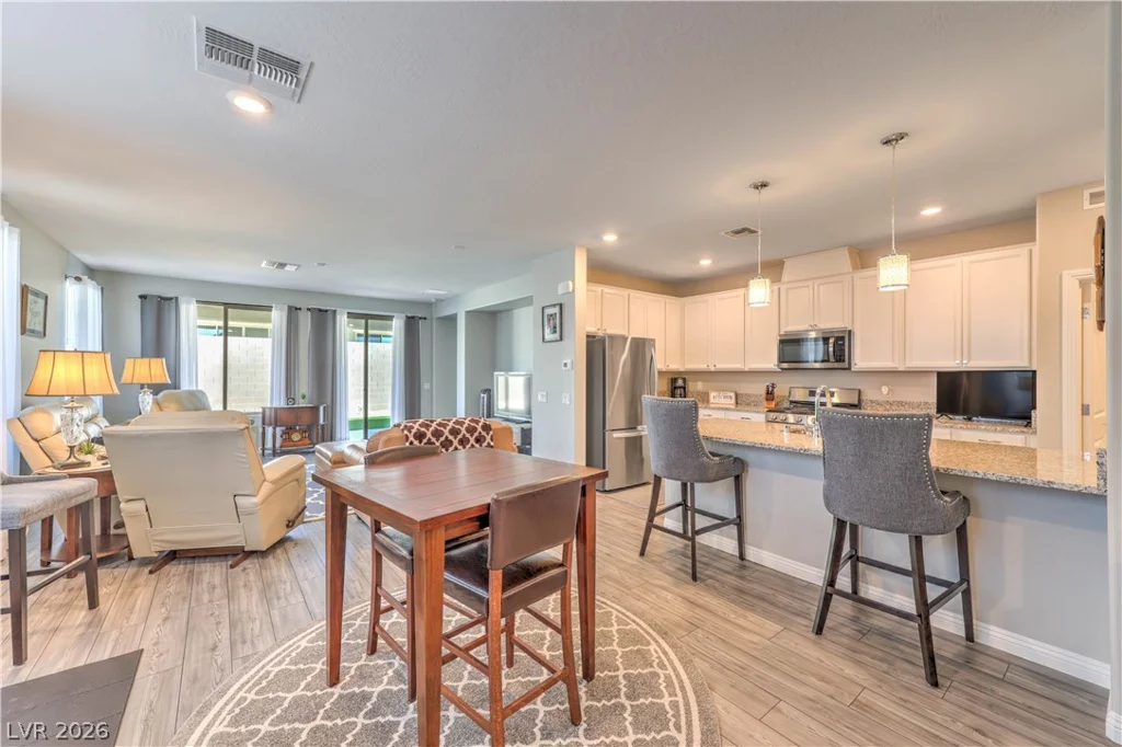 2404 Elmont, North Las Vegas, NV 89086