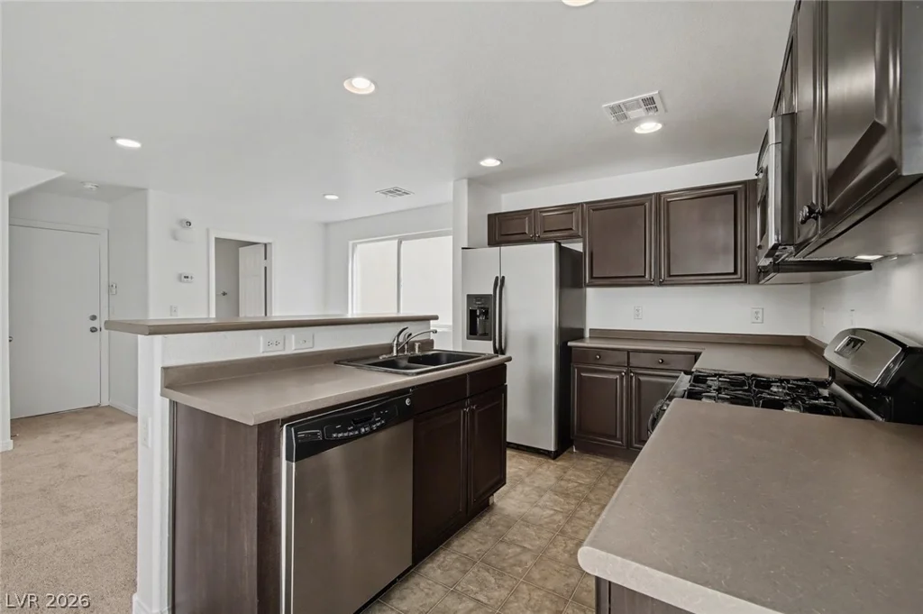 6825 Briarwood Bend, Las Vegas, NV 89130