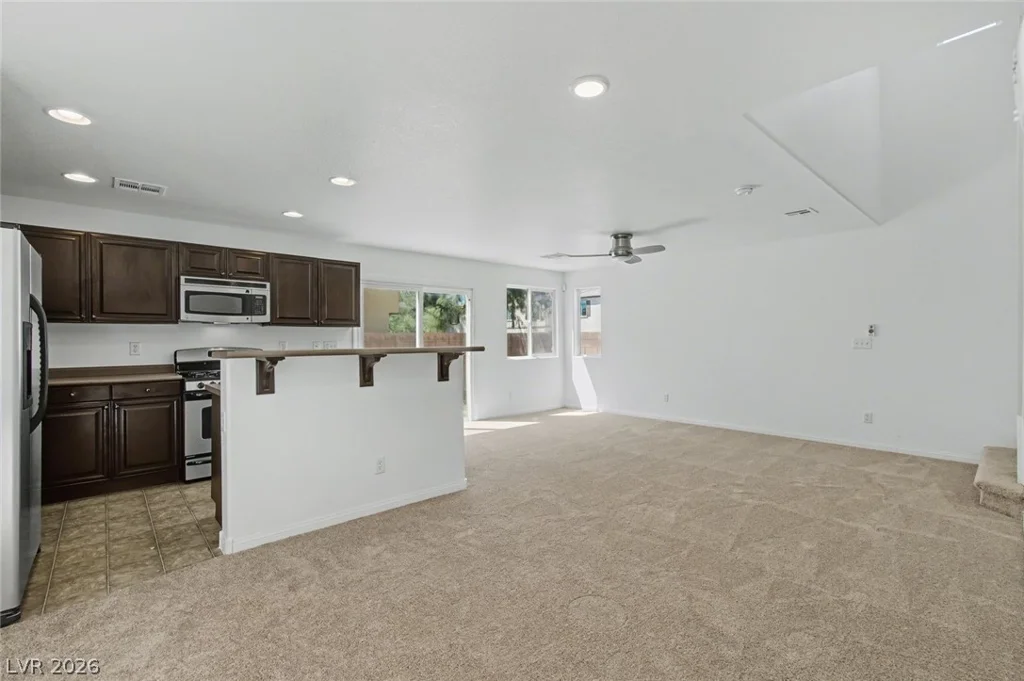 6825 Briarwood Bend, Las Vegas, NV 89130