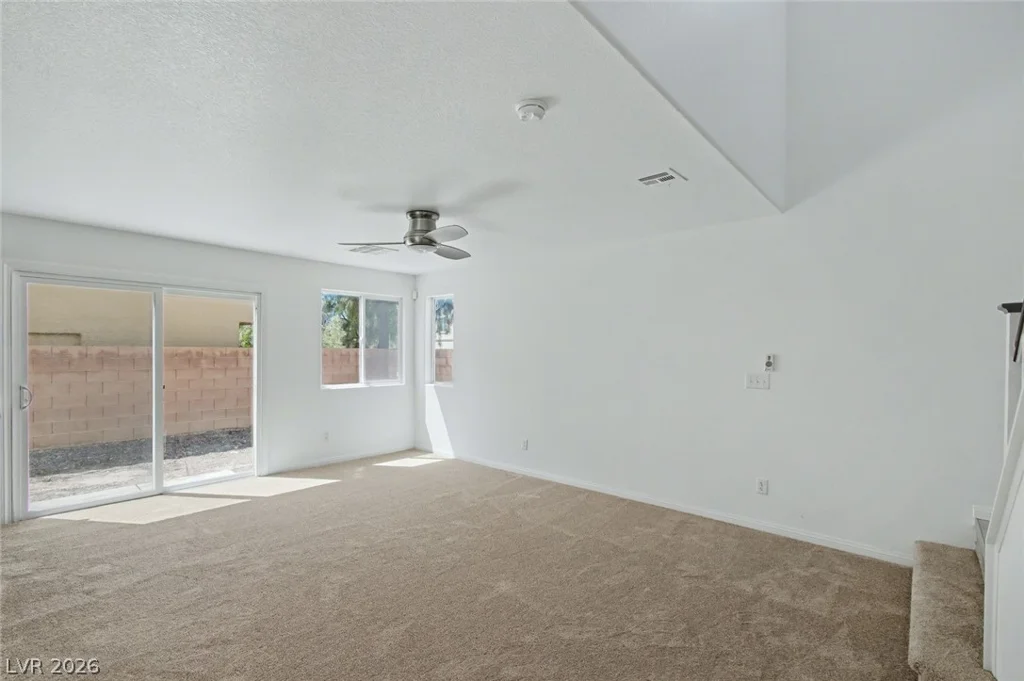 6825 Briarwood Bend, Las Vegas, NV 89130
