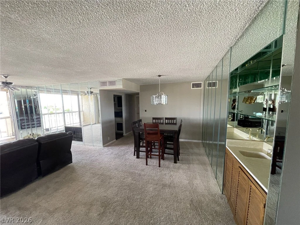 750 Royal Crest, Las Vegas, NV 89169