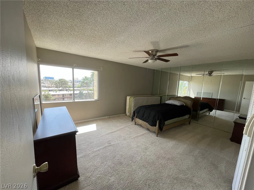750 Royal Crest, Las Vegas, NV 89169