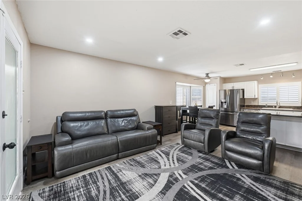 7632 Oyster Cove, Las Vegas, NV 89128