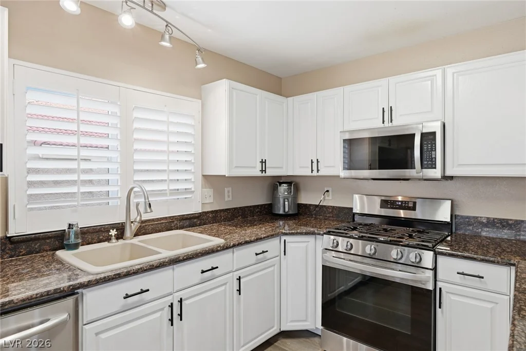 7632 Oyster Cove, Las Vegas, NV 89128
