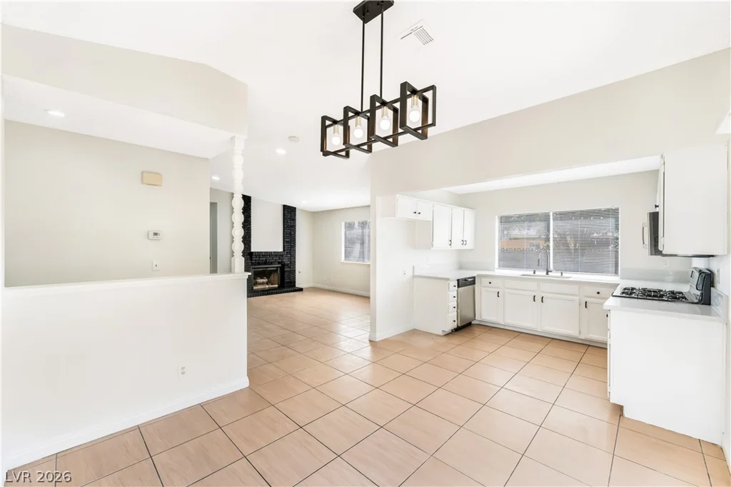 218 Dolorosa, Las Vegas, NV 89110