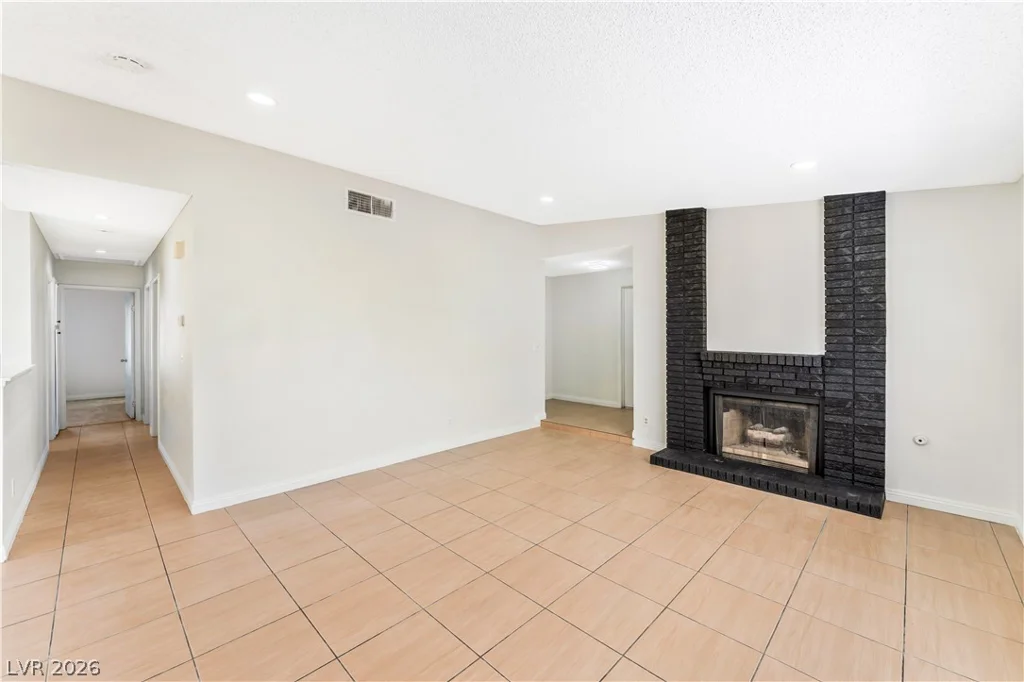 218 Dolorosa, Las Vegas, NV 89110