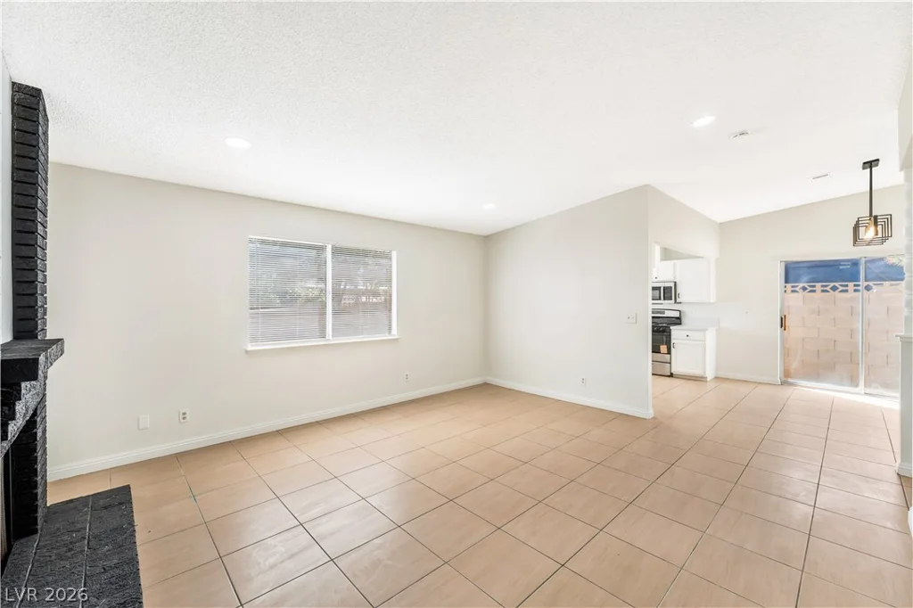 218 Dolorosa, Las Vegas, NV 89110